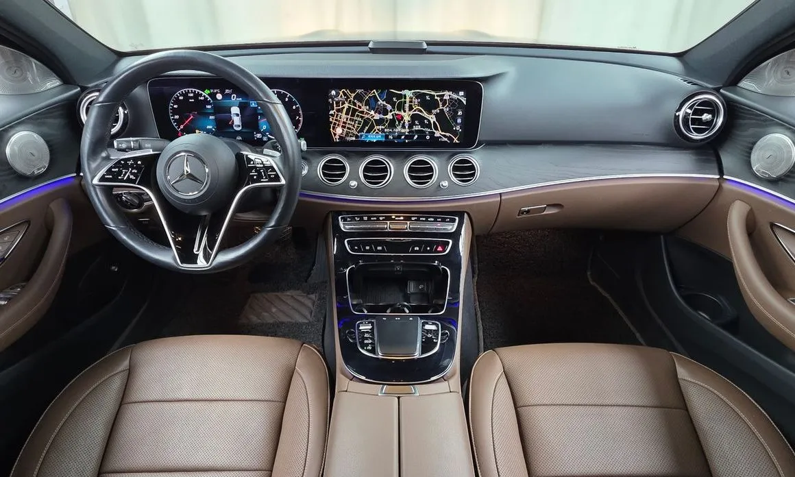Mercedes-Benz E-Class — фото 9
