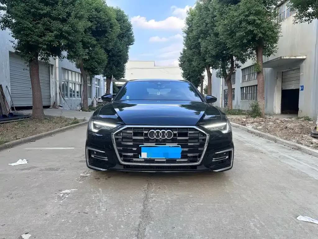Audi A6L — фото 9