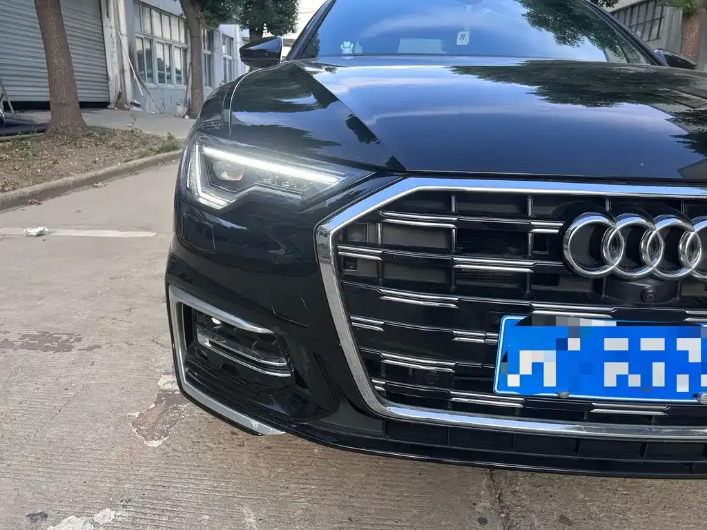 Audi A6L — фото 2