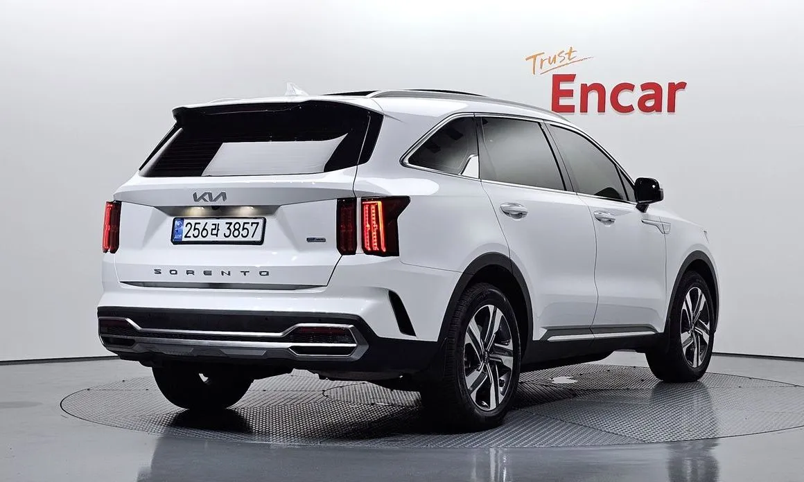 Kia Sorento — фото 5
