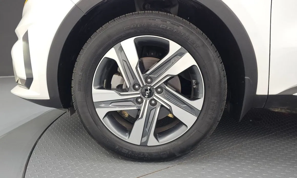 Kia Sorento — фото 7