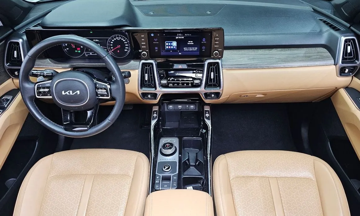 Kia Sorento — фото 6