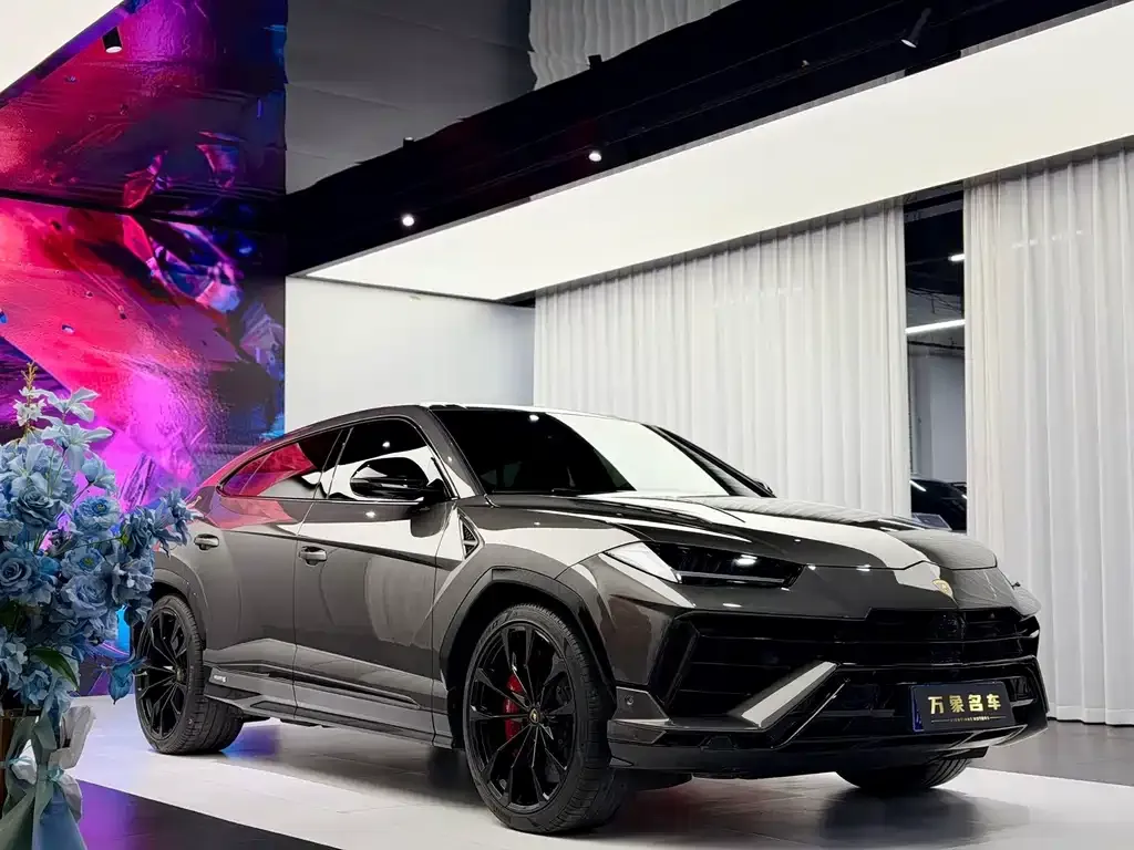 Lamborghini Urus — фото 4