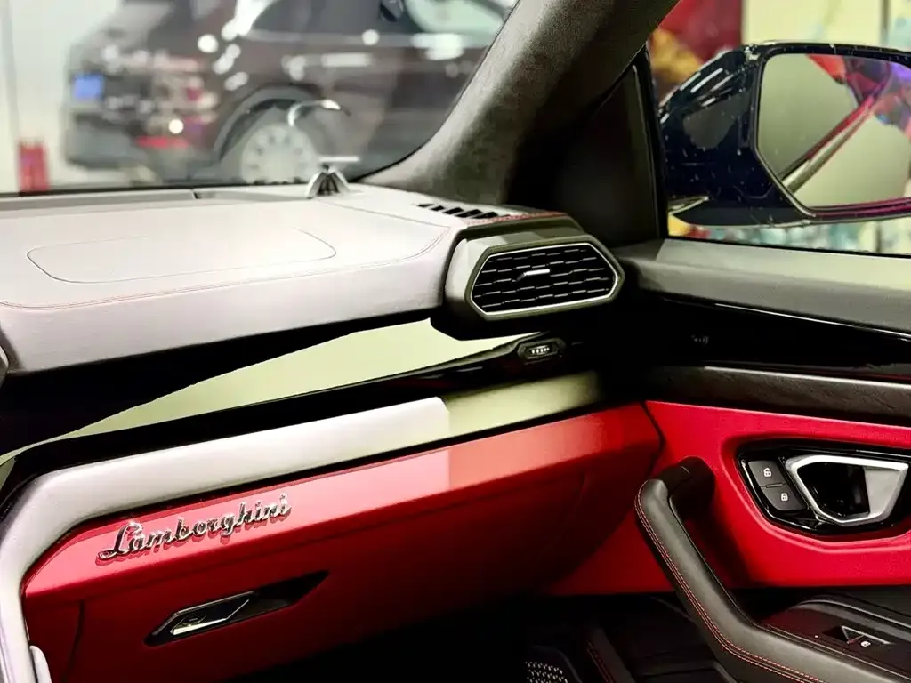 Lamborghini Urus — фото 3