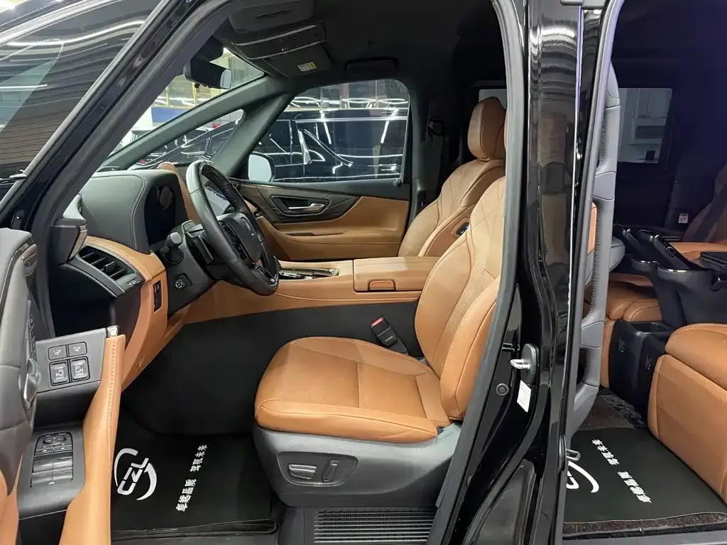 Toyota Vellfire — фото 4
