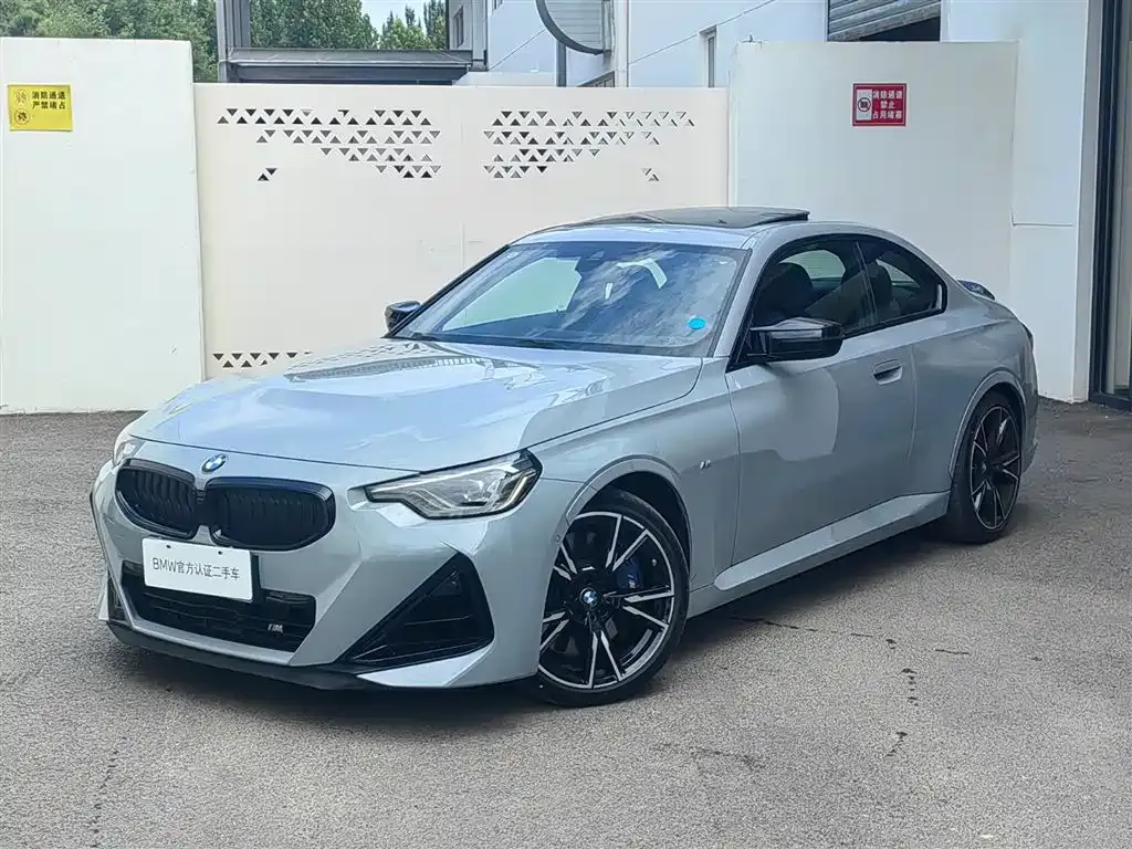 BMW M240i — фото 1