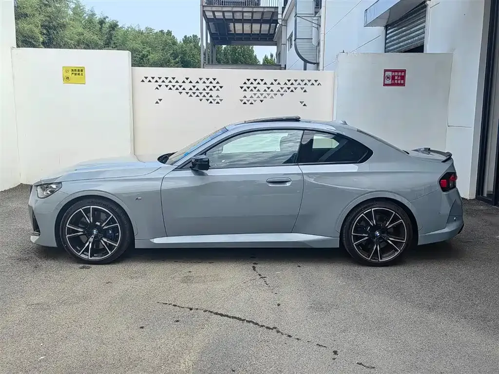BMW M240i — фото 6