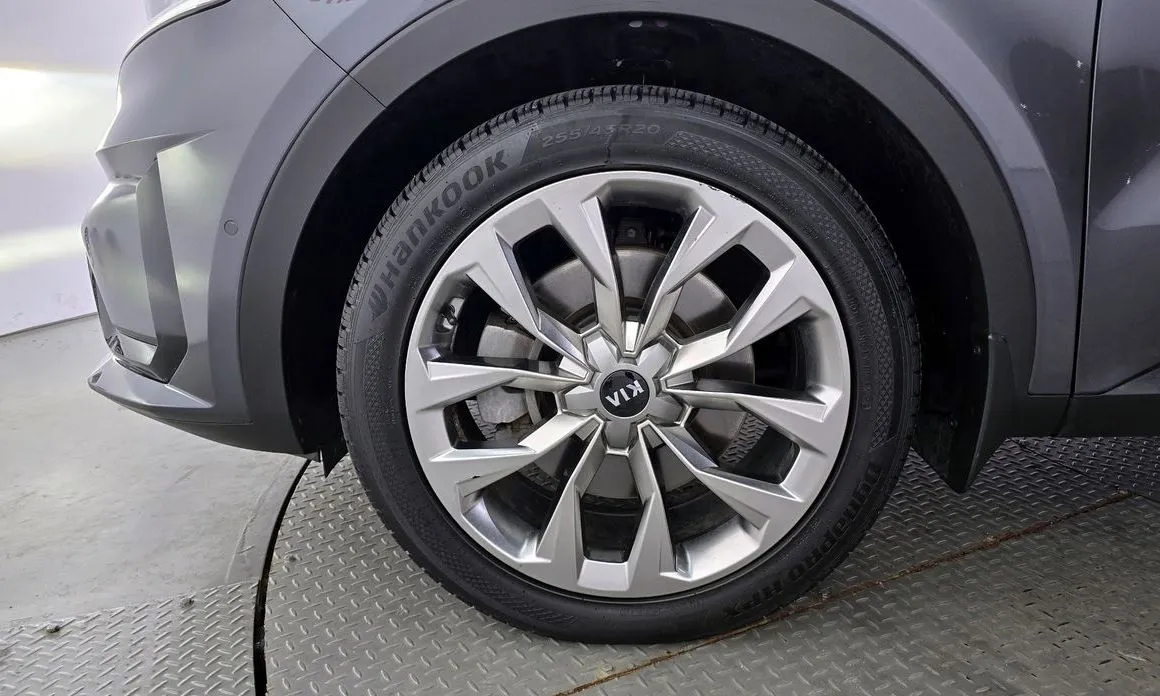 Kia Sorento — фото 8