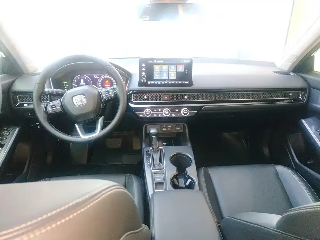 Honda Civic — фото 8
