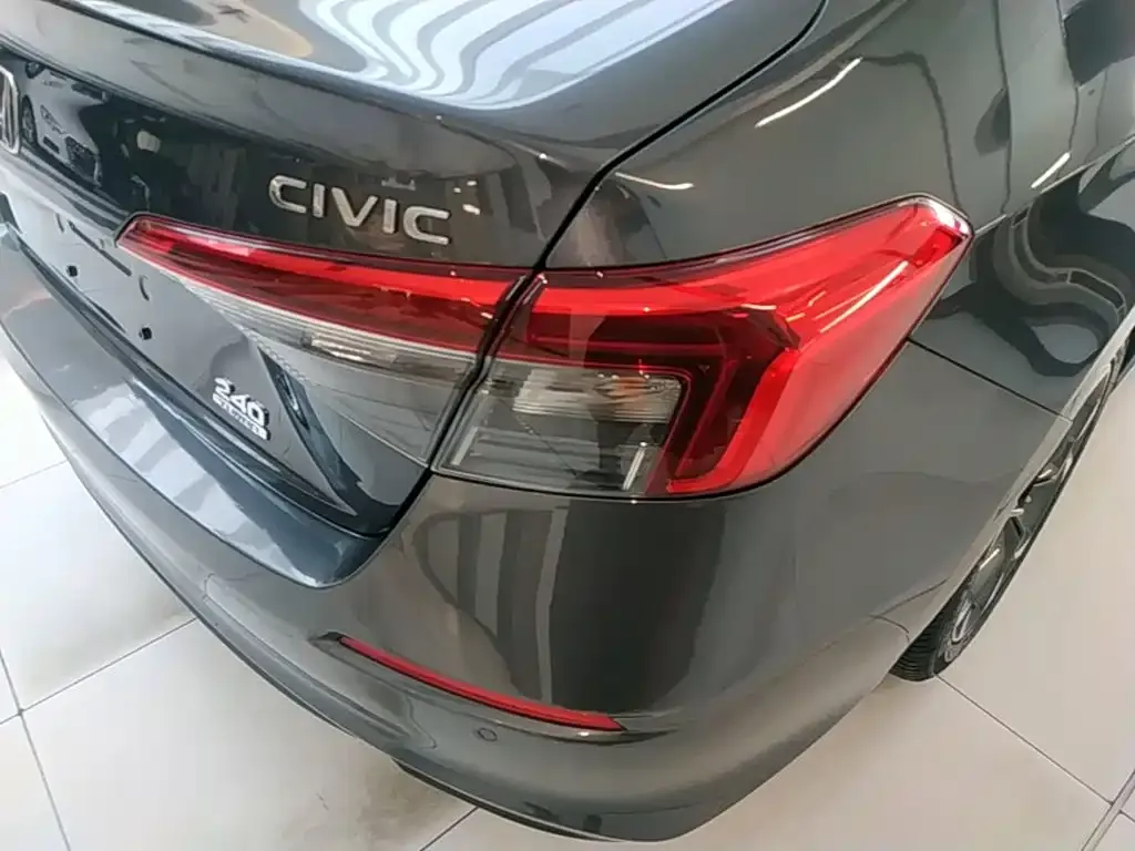 Honda Civic — фото 2