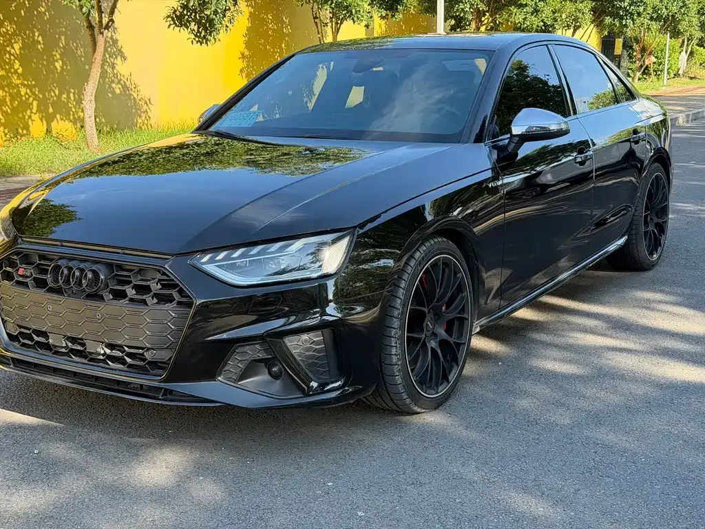 Audi S4 — фото 10