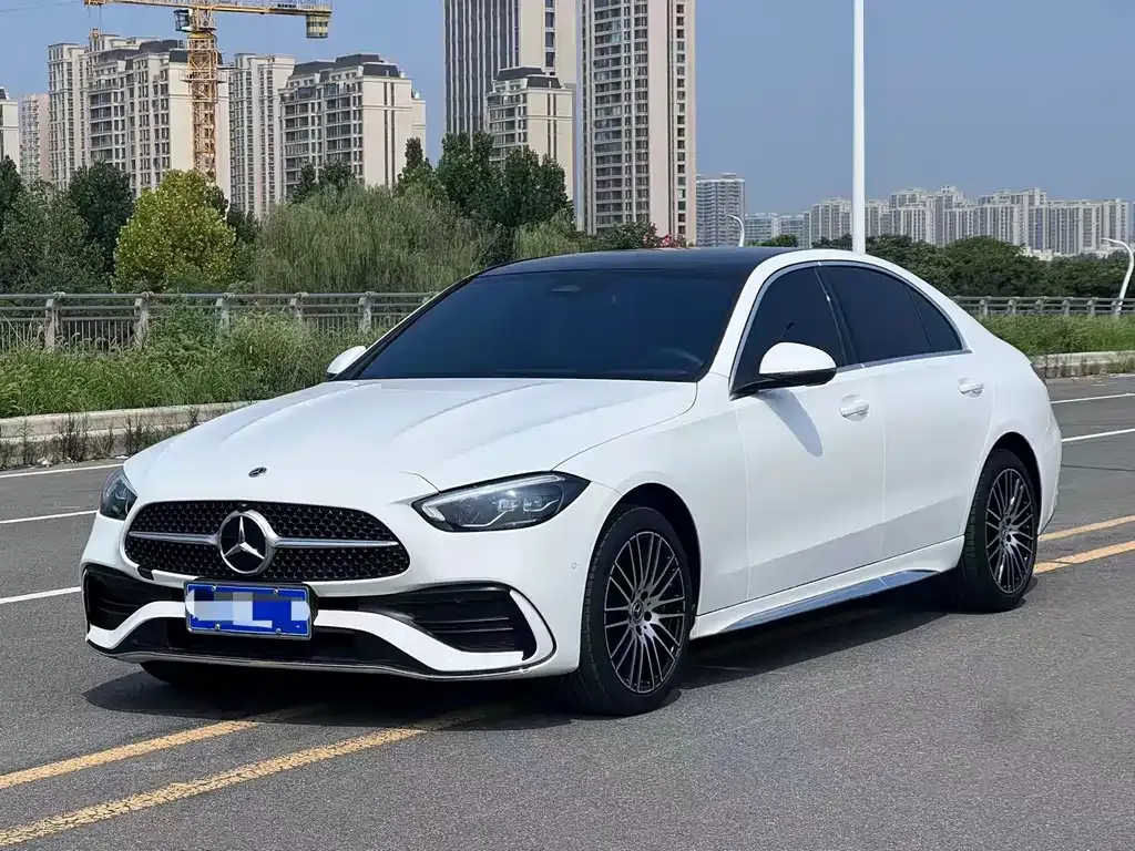 Mercedes-Benz C-Class — фото 1