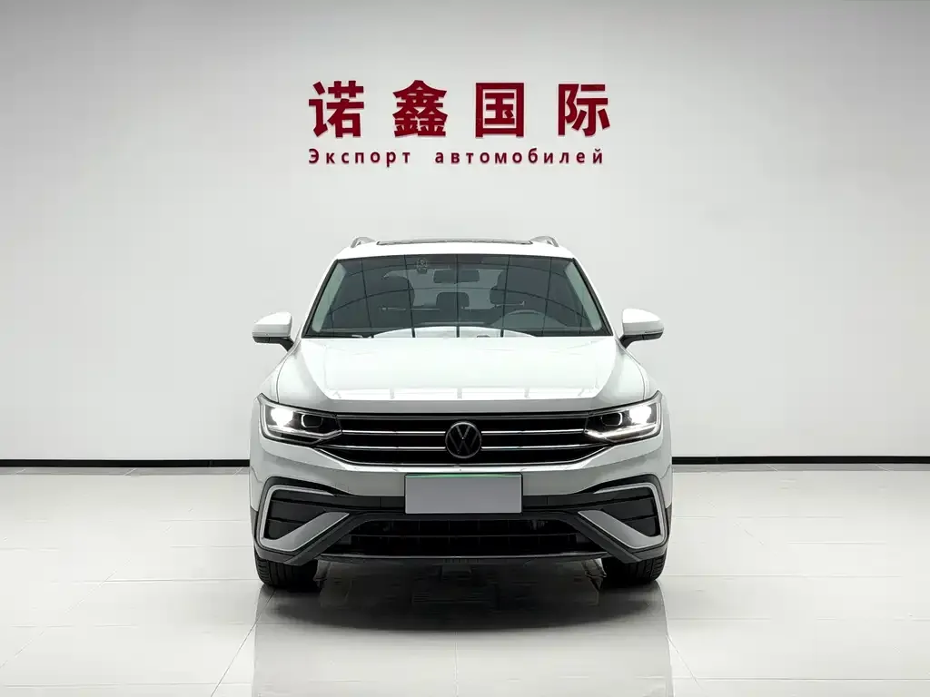 Volkswagen Tiguan L — фото 2