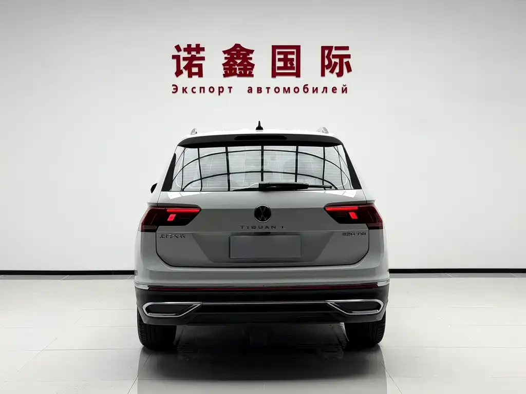 Volkswagen Tiguan L — фото 7