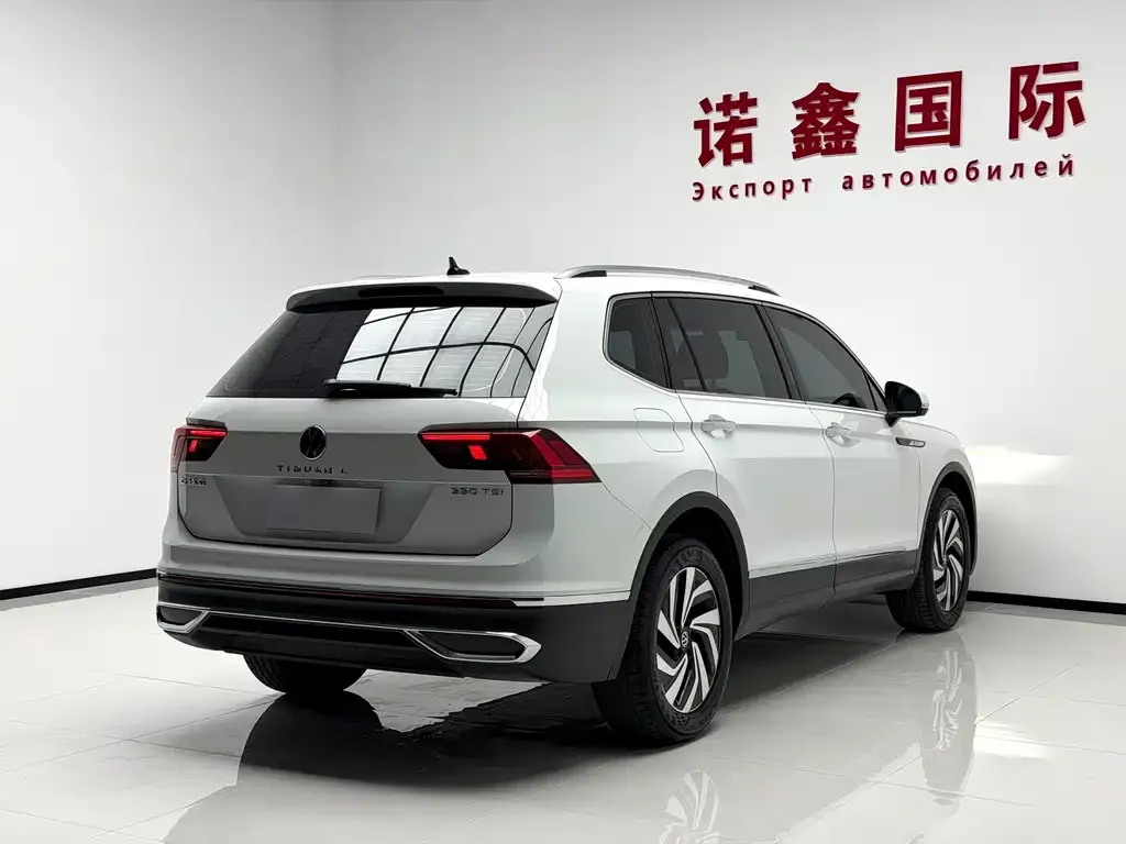 Volkswagen Tiguan L — фото 6