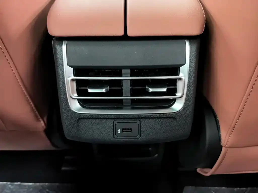 Changan CS75PLUS — фото 2