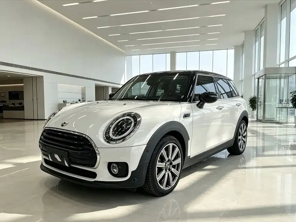 MINI Clubman — фото 9