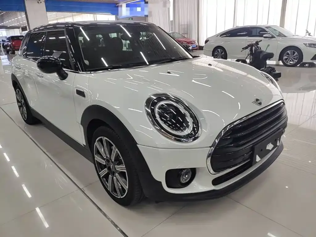 MINI Clubman — фото 8