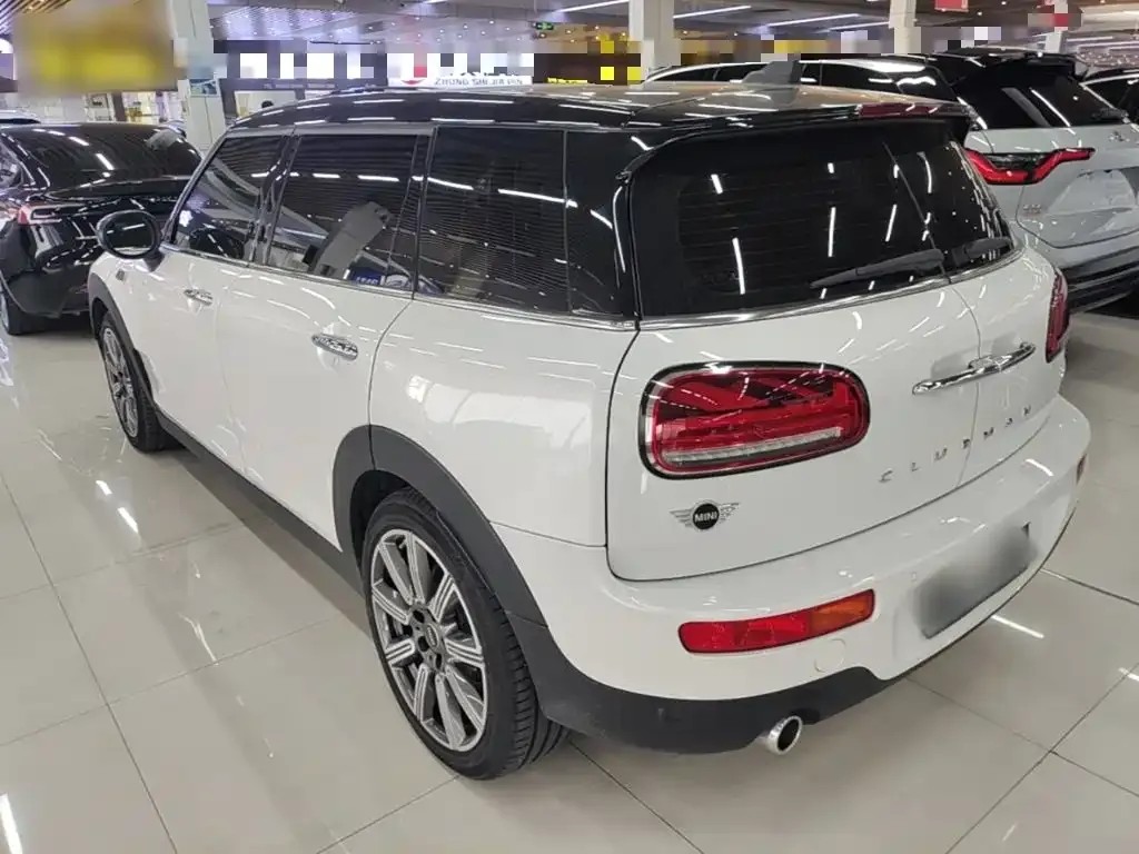 MINI Clubman — фото 5