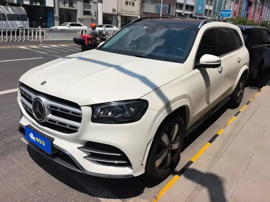 Mercedes-Benz GLS — фото 1