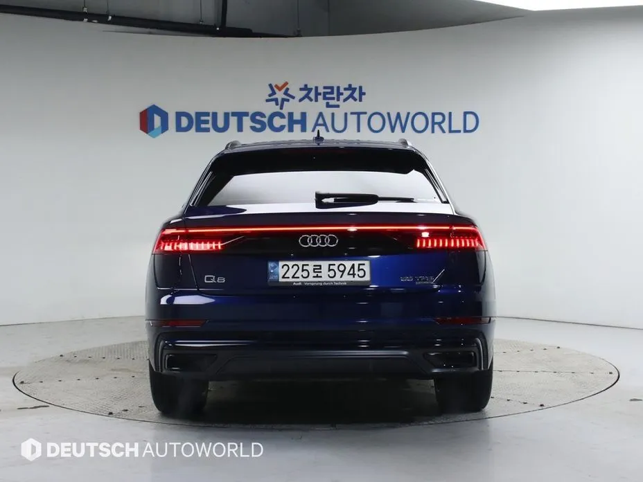 Audi Q8 — фото 2