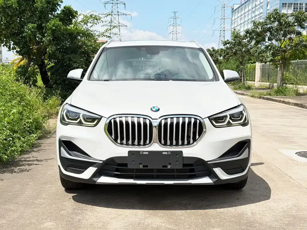 BMW X1 — фото 9