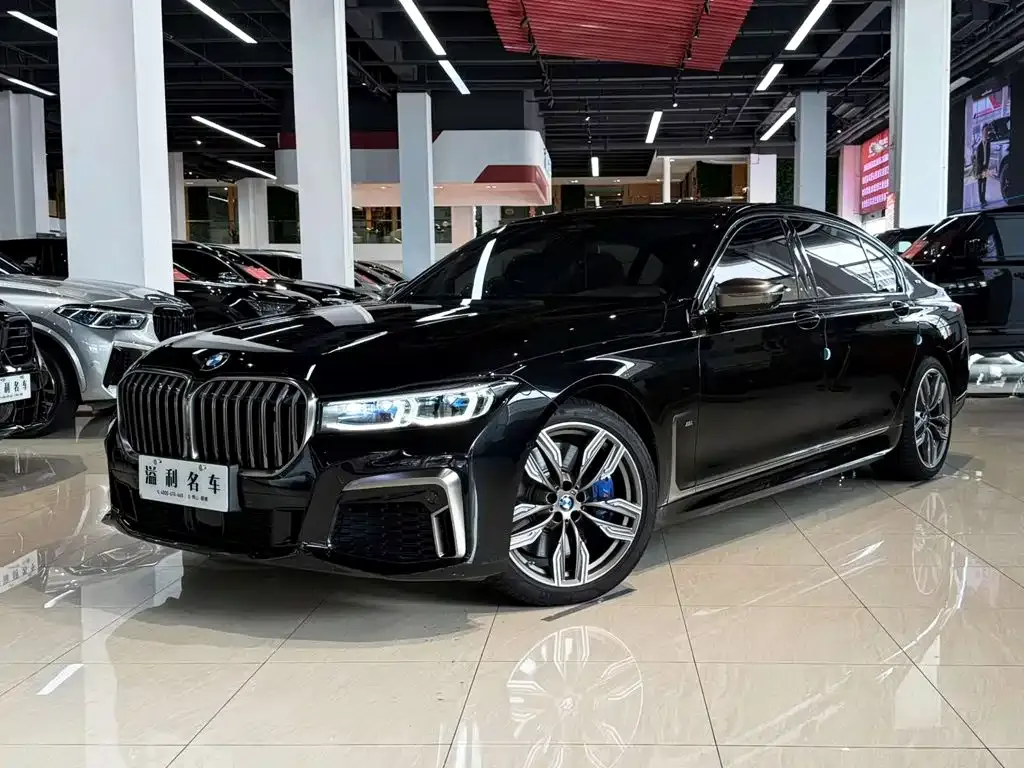 BMW 7 Series — фото 1