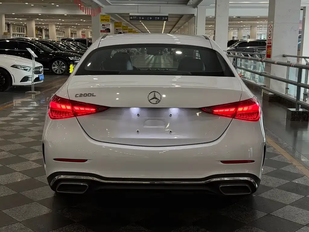 Mercedes-Benz C-Class — фото 10