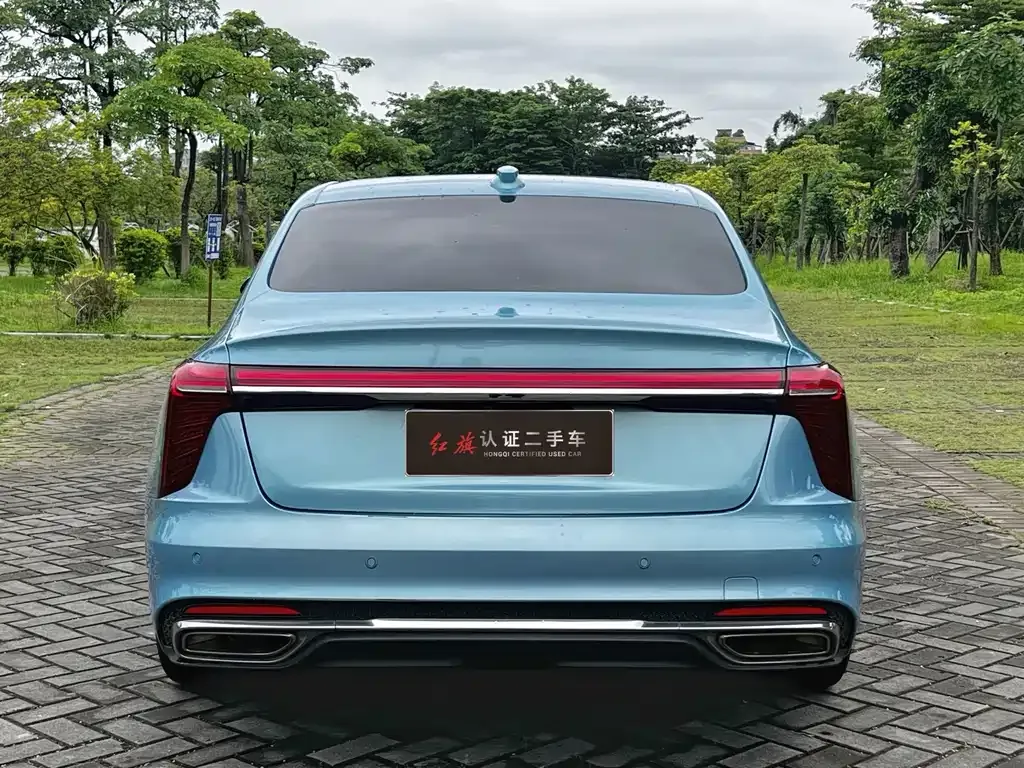 Hongqi H5 — фото 3