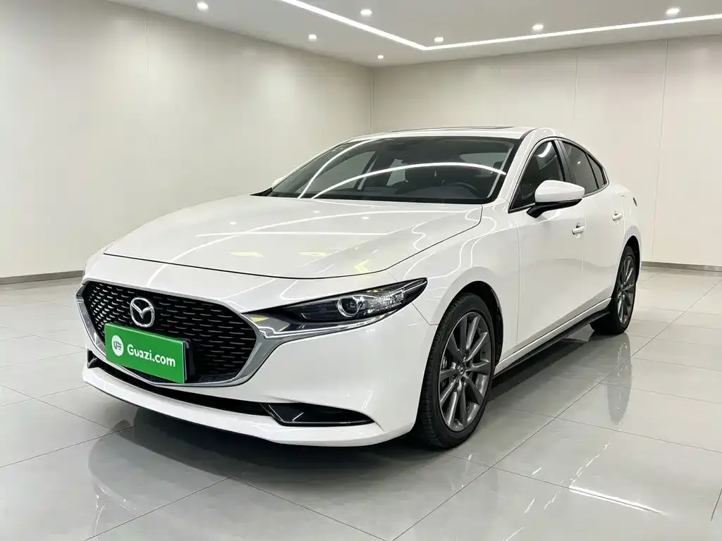 Mazda 3 Axela — фото 9