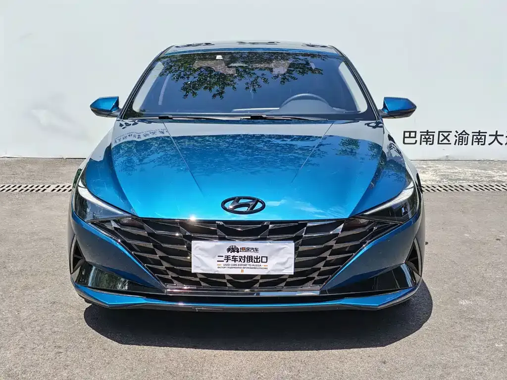 Hyundai Elantra — фото 5