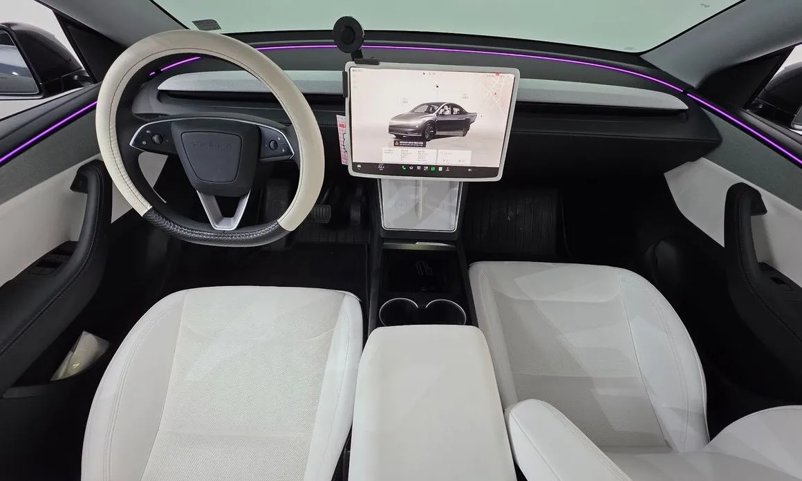 Tesla Model Y — фото 7