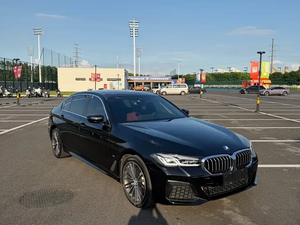 BMW 5 Series — фото 2