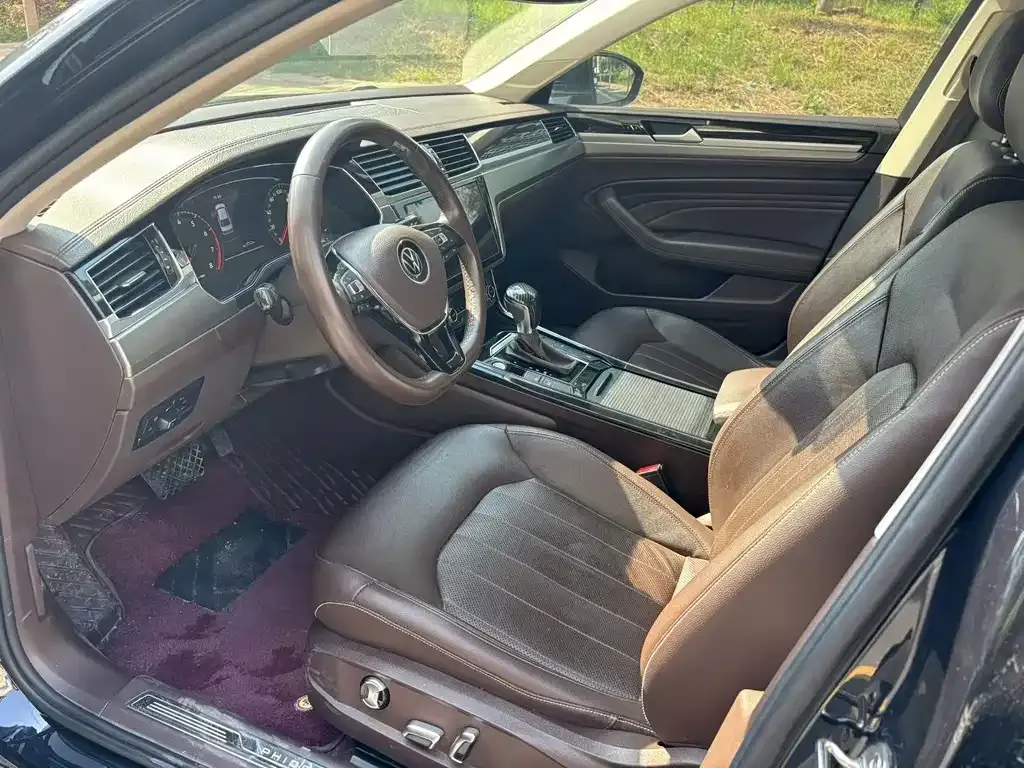 Volkswagen Phideon — фото 2