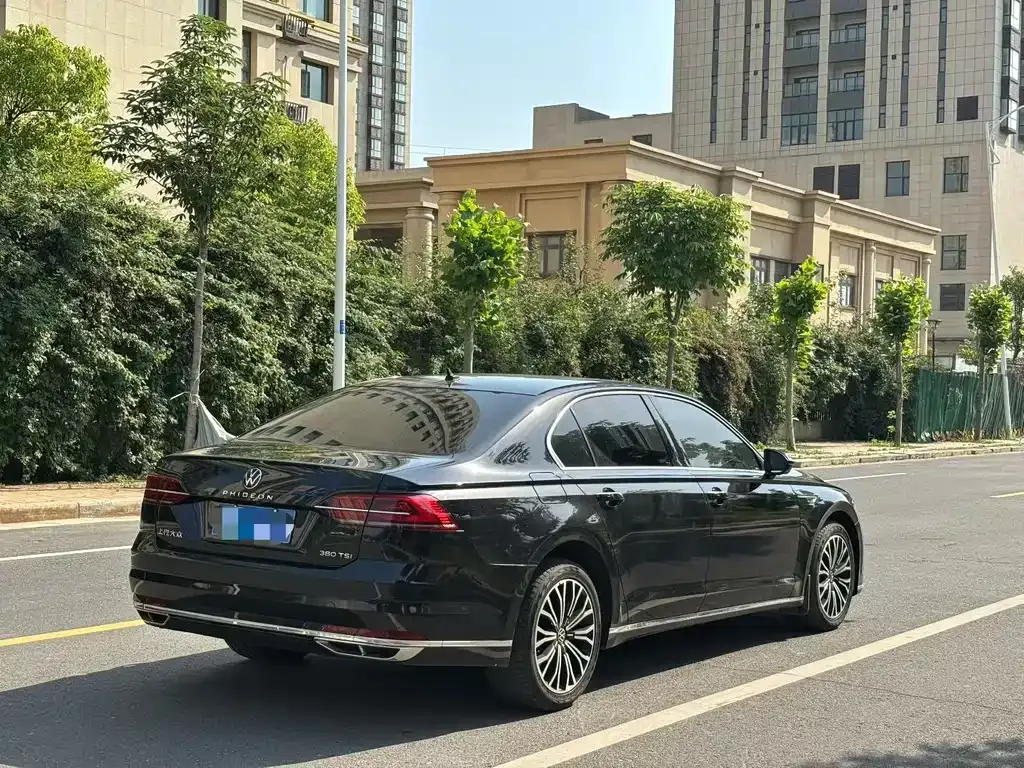 Volkswagen Phideon — фото 6