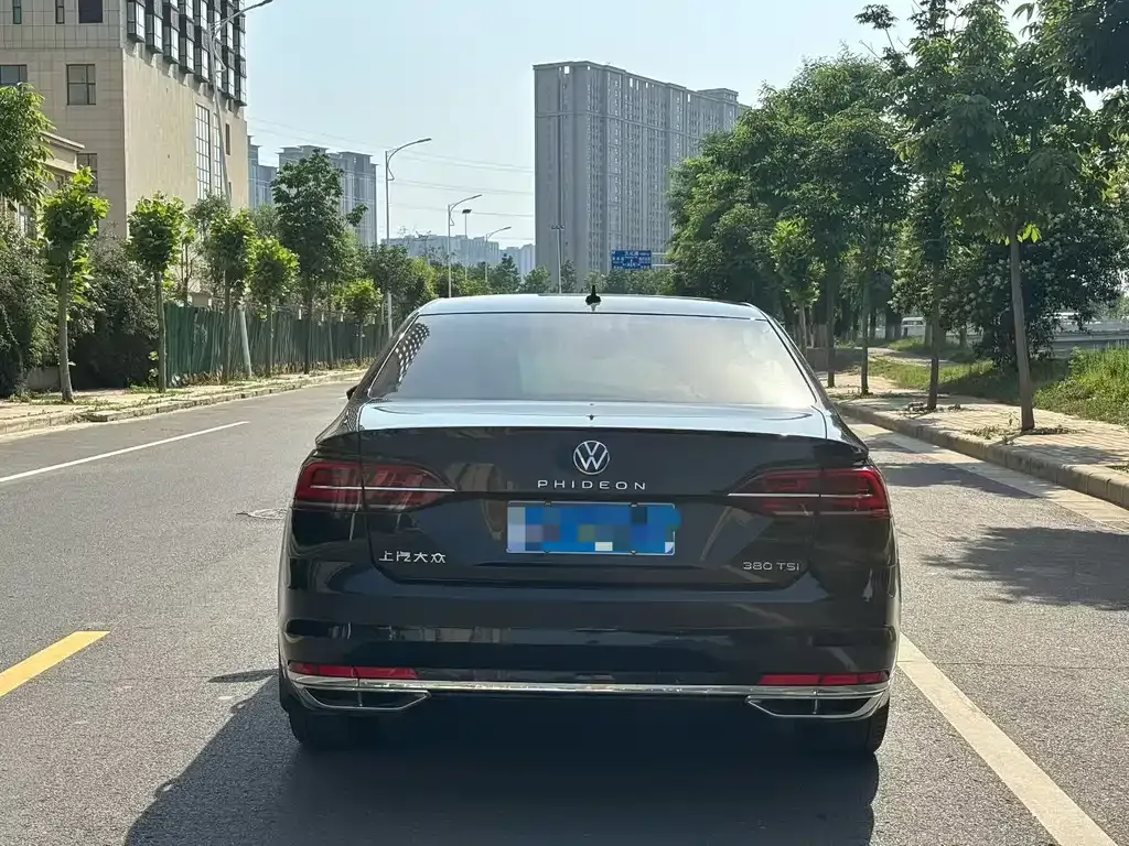 Volkswagen Phideon — фото 8