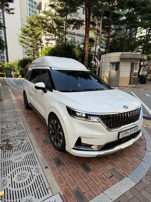 Kia Carnival — фото 1