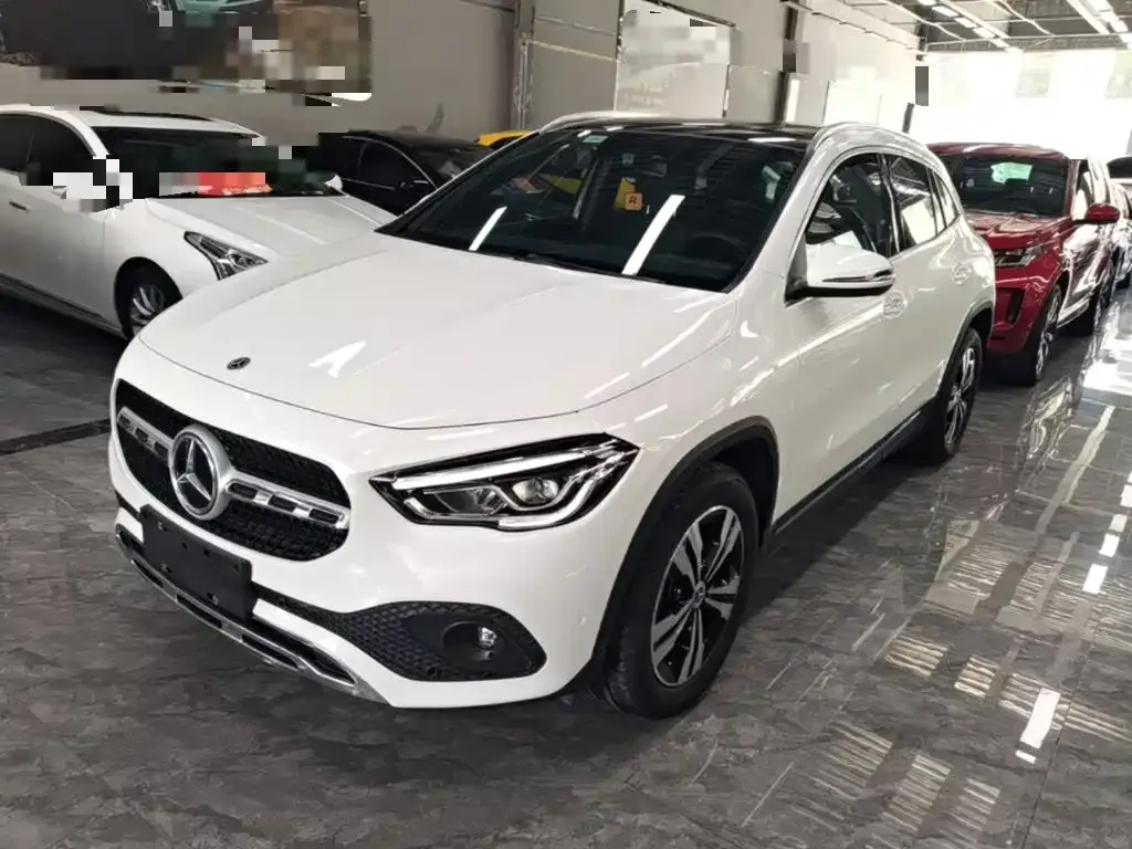 Mercedes-Benz GLA — фото 9