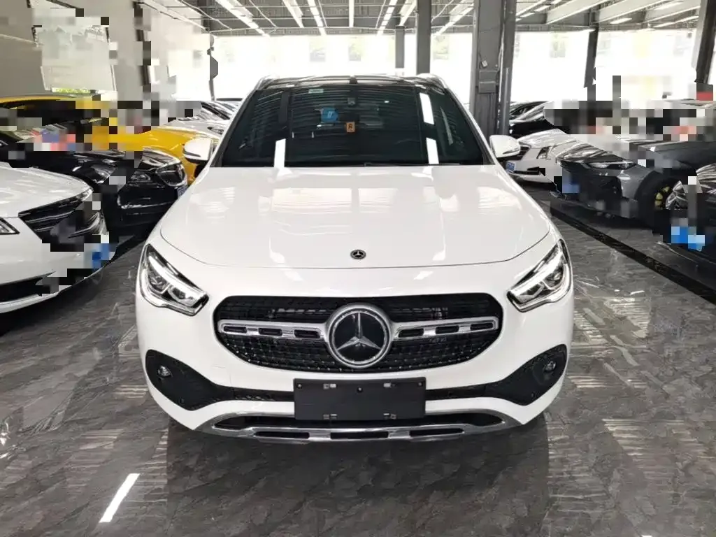 Mercedes-Benz GLA — фото 6