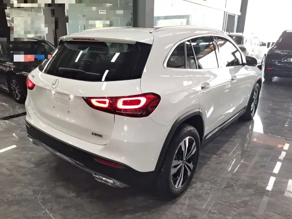 Mercedes-Benz GLA — фото 10