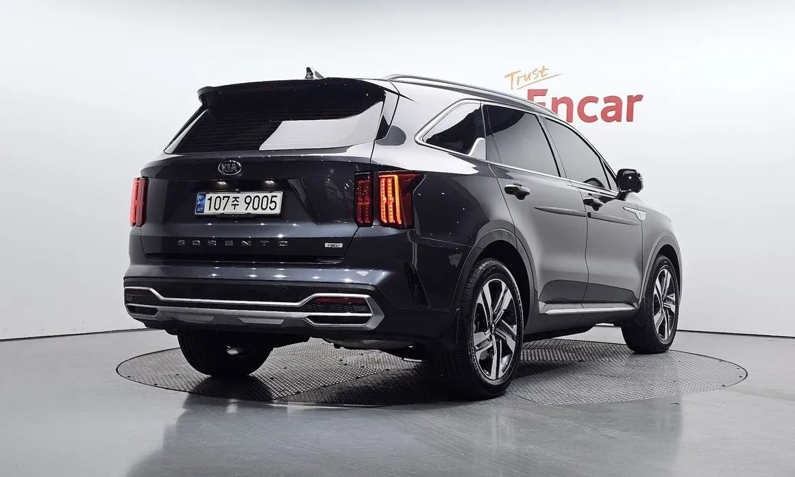 Kia Sorento — фото 9
