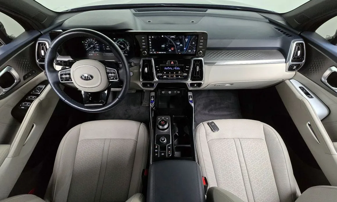 Kia Sorento — фото 8
