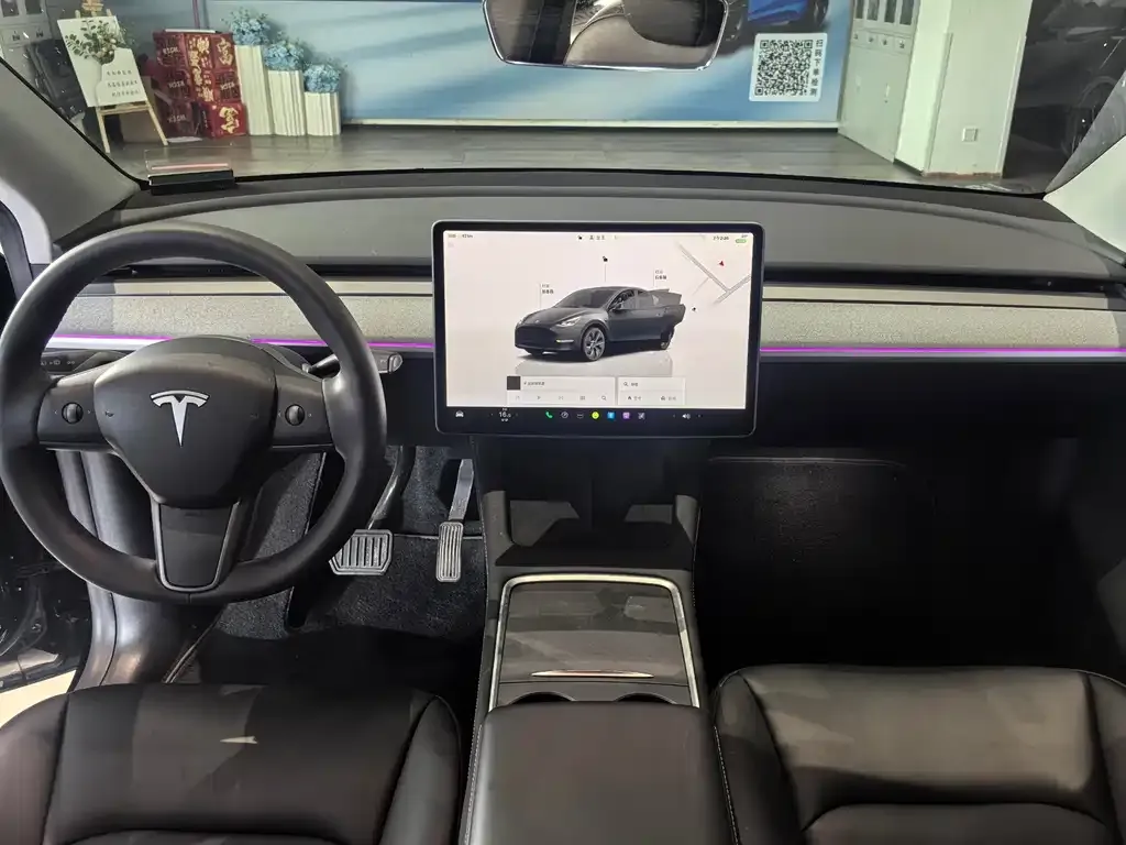 Tesla Model Y — фото 3