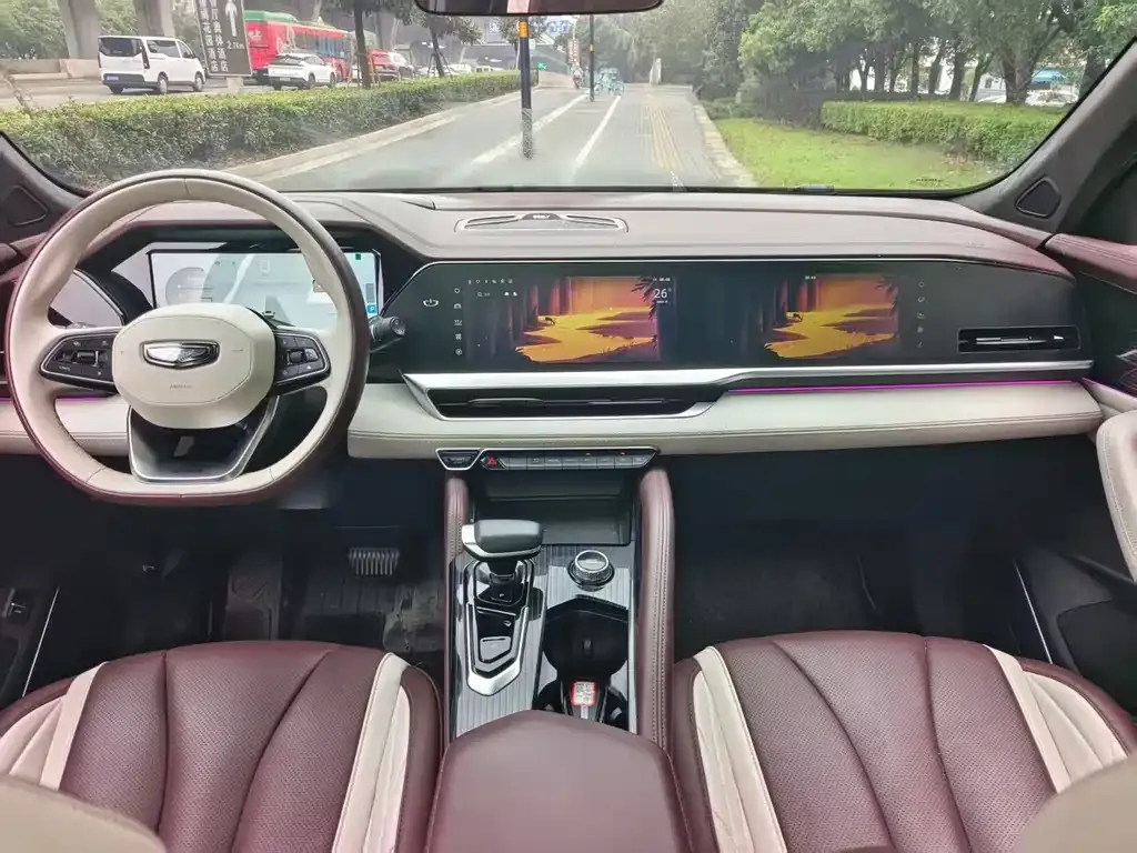Geely Xingyue L — фото 8