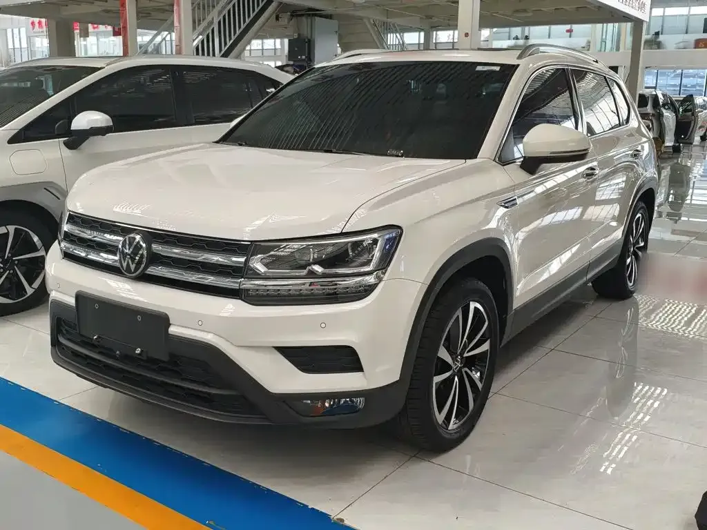 Volkswagen Tharu — фото 2