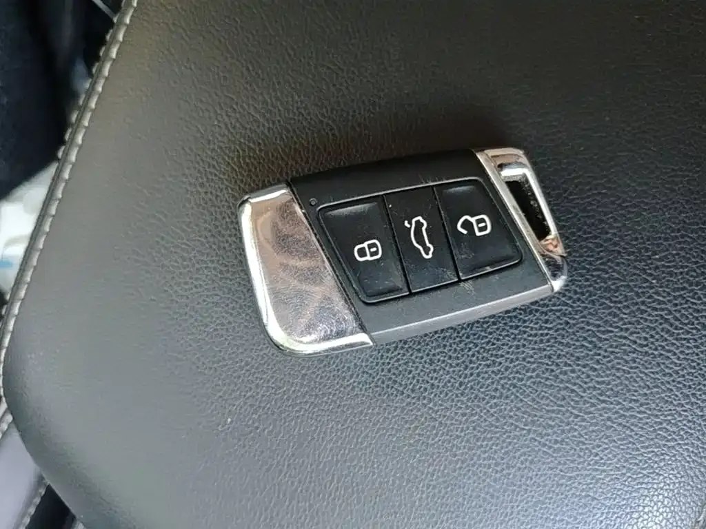 Volkswagen Passat — фото 2