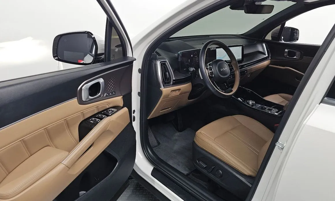Kia Sorento — фото 7