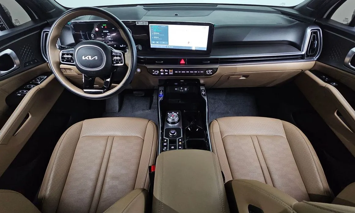 Kia Sorento — фото 8