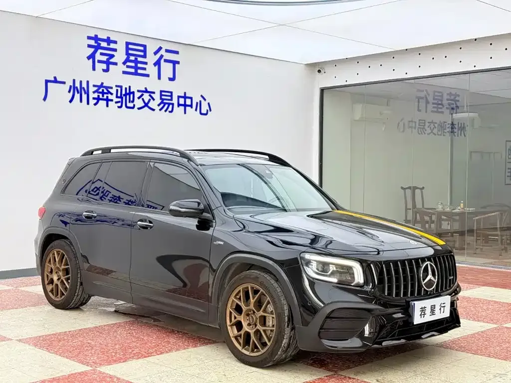 Mercedes-Benz GLB AMG — фото 4
