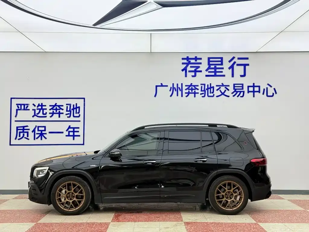 Mercedes-Benz GLB AMG — фото 2